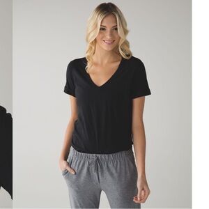 Lululemon Love Tee II Short Sleeve Shirt Black